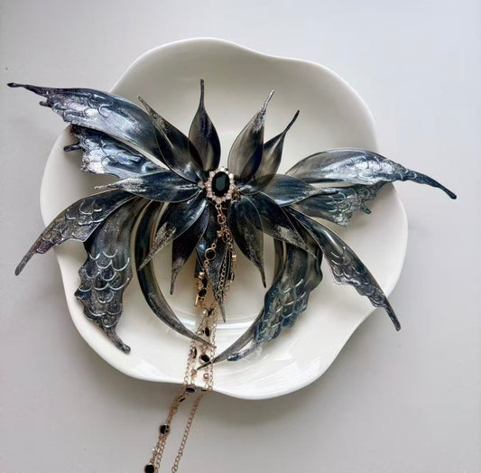 Moving Wings Hair Pin